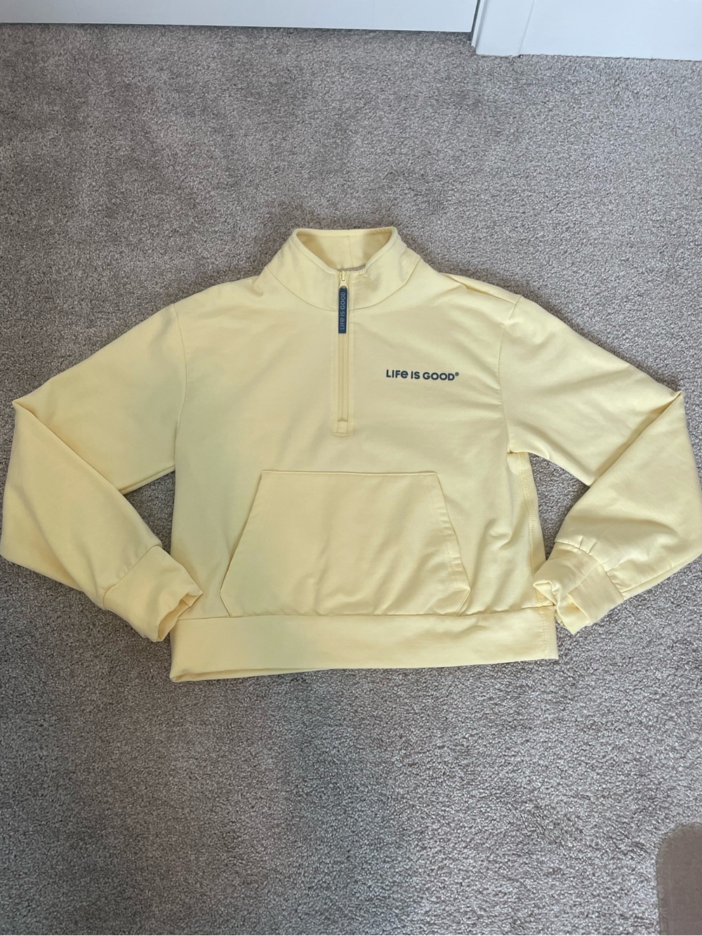 Cropped Life is Good Zip